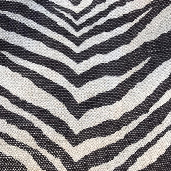 Michael Kors Millbrook Canvas Tiger Shoulder Bag Purse - Picture 8 of 15